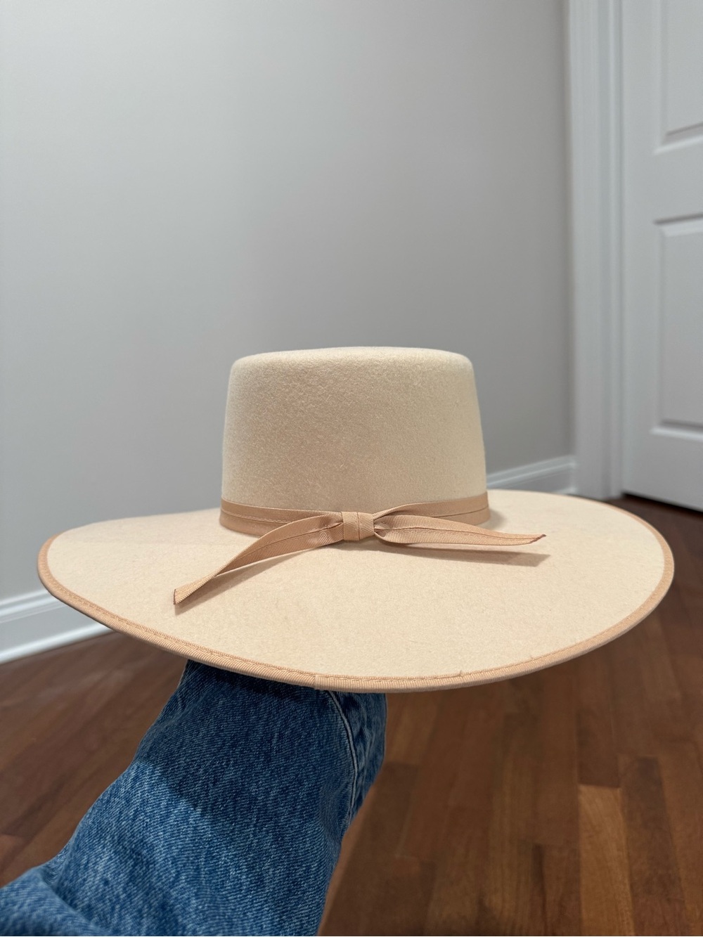 NEW UNWORN Lack Of Color Wide Brim Cream Felt Hat - Picture 8 of 8